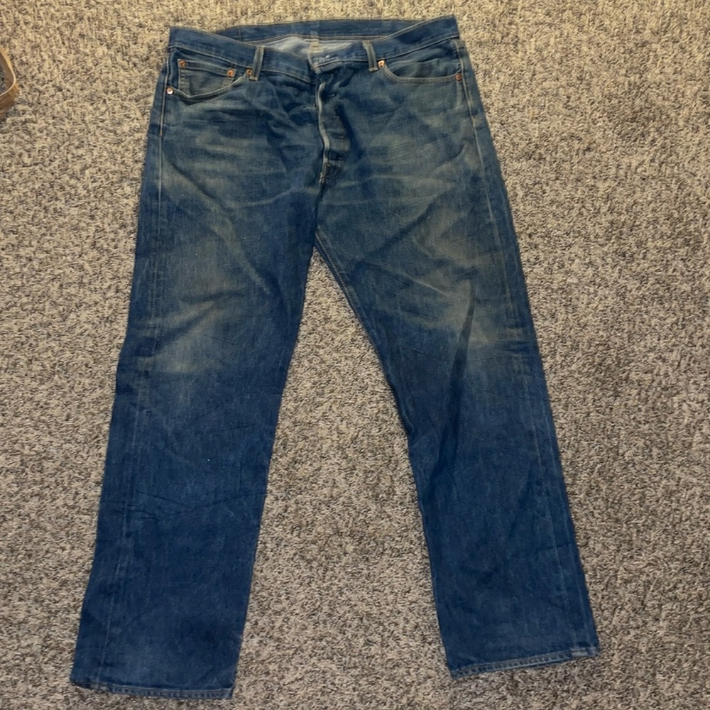LEVIS JEANS